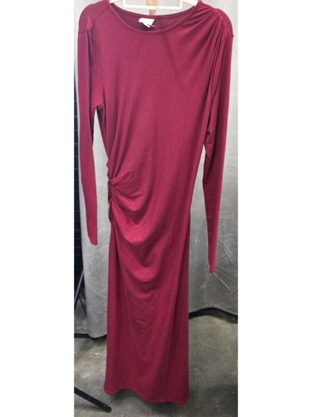 A New Day Women's Burgundy Ruched Side Midi Dress Long Sleeve Size Medium. WL373